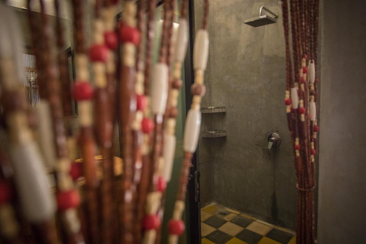 The Wood Family Retreat Hotell Phumi Trapeang Rung Exteriör bild