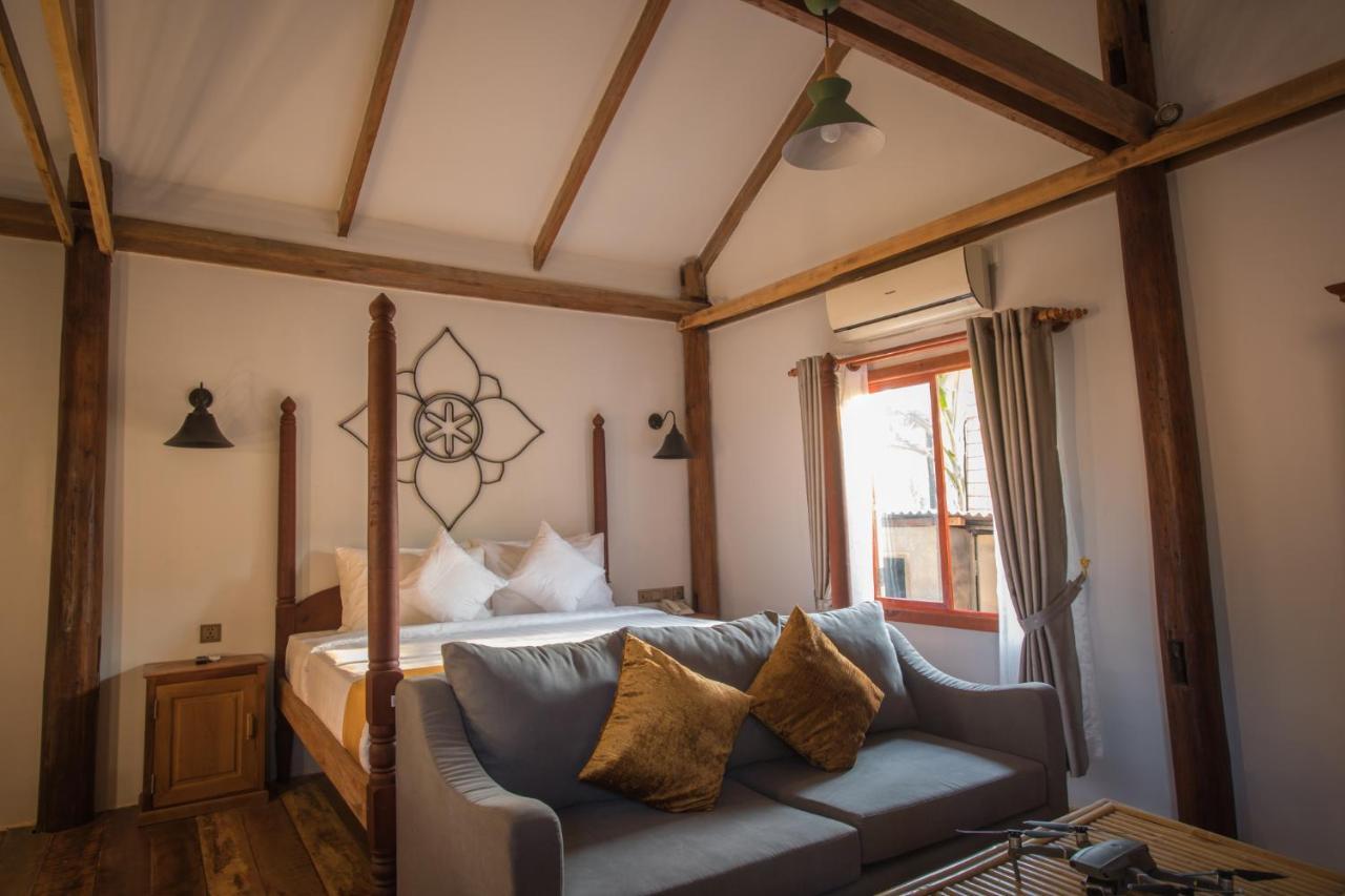The Wood Family Retreat Hotell Phumi Trapeang Rung Exteriör bild