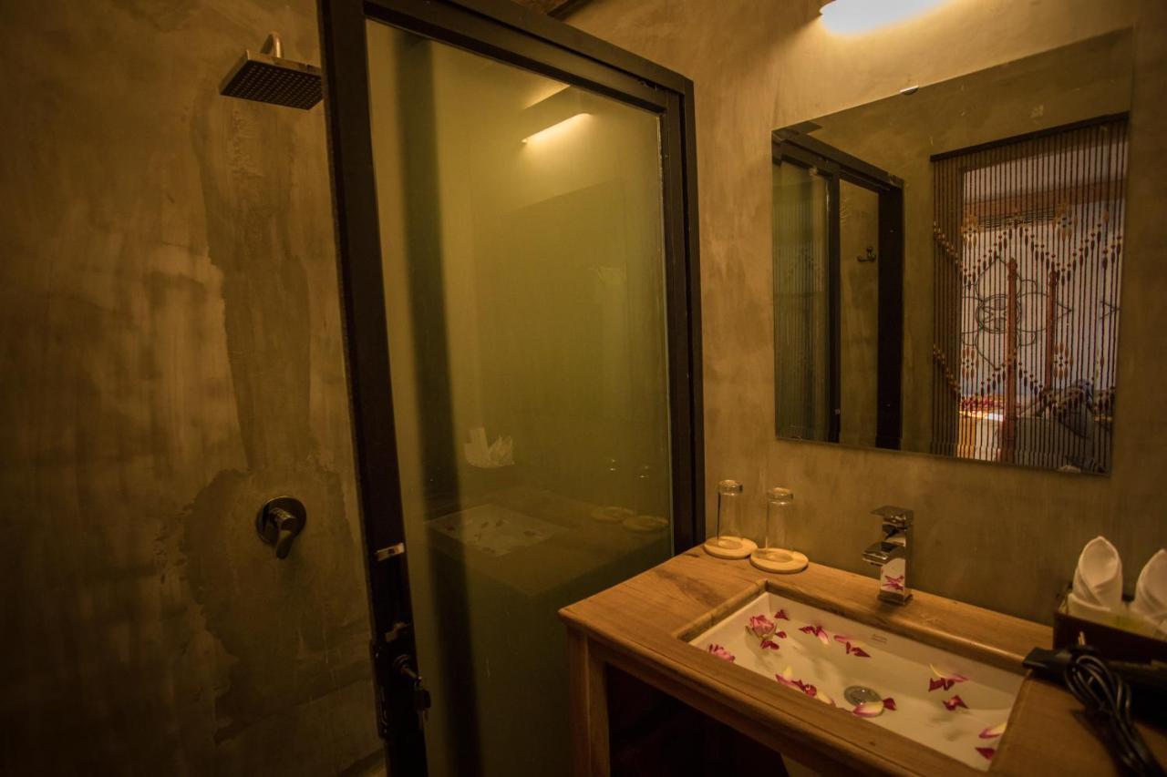 The Wood Family Retreat Hotell Phumi Trapeang Rung Exteriör bild