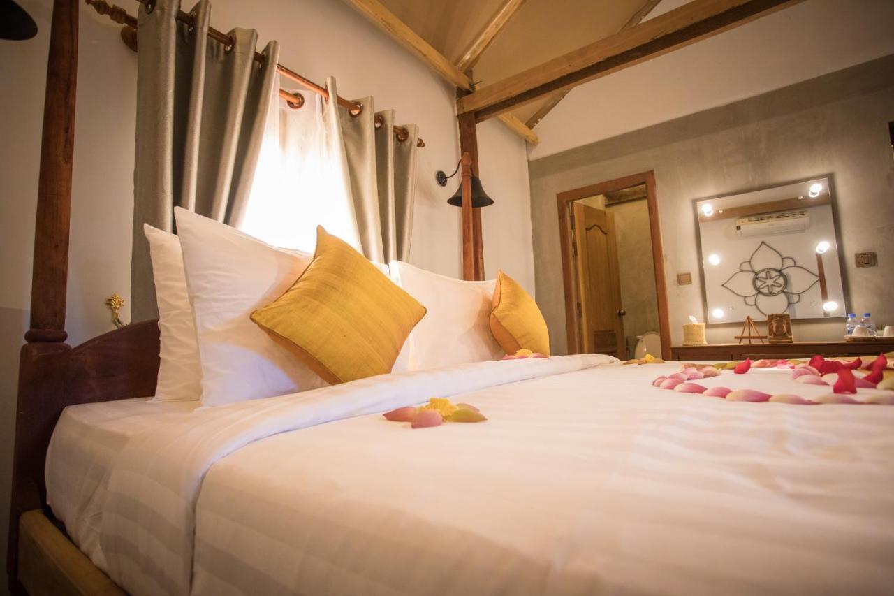 The Wood Family Retreat Hotell Phumi Trapeang Rung Exteriör bild