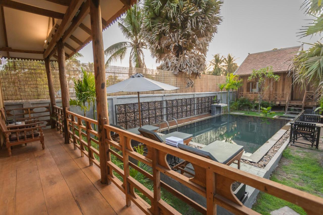 The Wood Family Retreat Hotell Phumi Trapeang Rung Exteriör bild