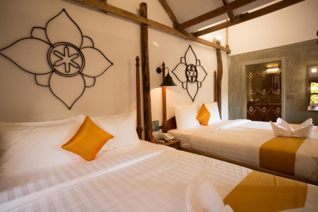The Wood Family Retreat Hotell Phumi Trapeang Rung Exteriör bild