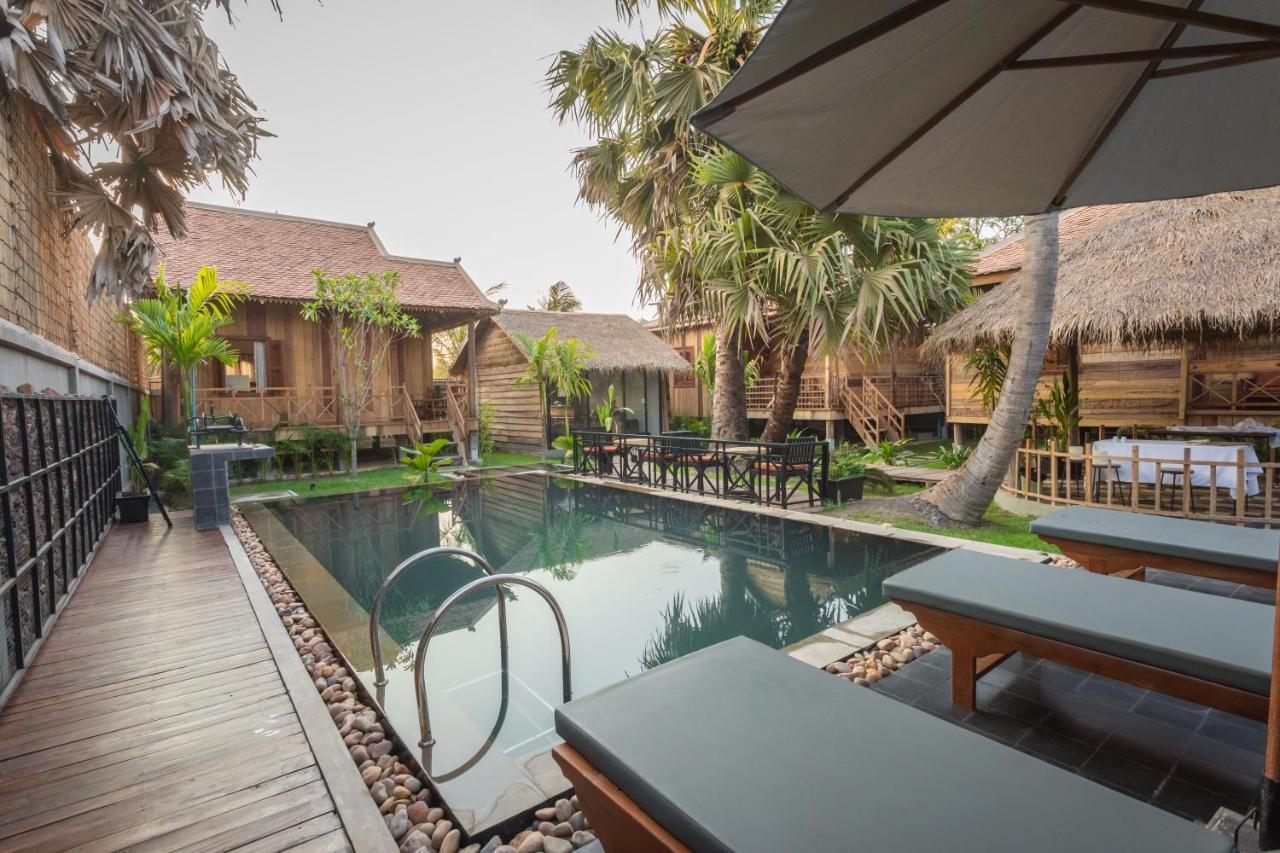 The Wood Family Retreat Hotell Phumi Trapeang Rung Exteriör bild
