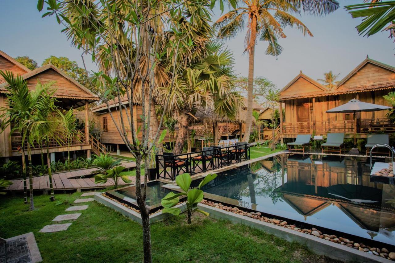 The Wood Family Retreat Hotell Phumi Trapeang Rung Exteriör bild